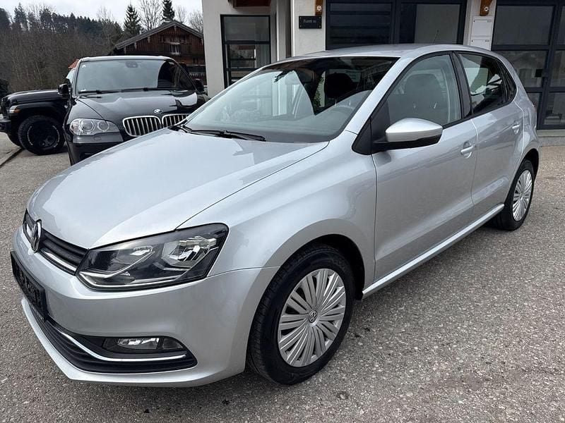 Gebraucht VW Polo Comfortline 90 PS (66 kW) 2016 Silber Limousine