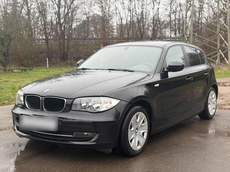 Gebraucht BMW 116 116 PS (85 kW) 2010 Schwarz Kleinwagen