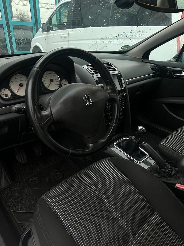 Gebraucht Peugeot 407 Sport 140 PS (102 kW) 2008 Blau Limousine
