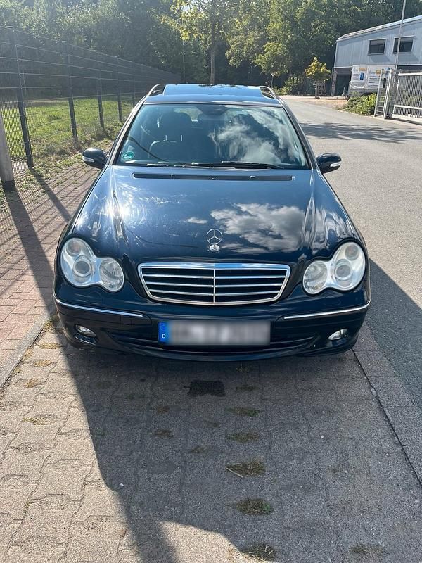Schwarz Gebraucht 2005 Mercedes C200 Avantgarde Kombi | 1.299 € (Guter Preis) - Bild 1/4