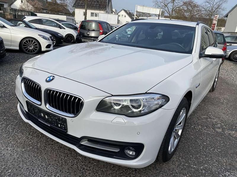 Gebraucht BMW 520 184 PS (135 kW) 2013 Alpinweiss iii Kombi