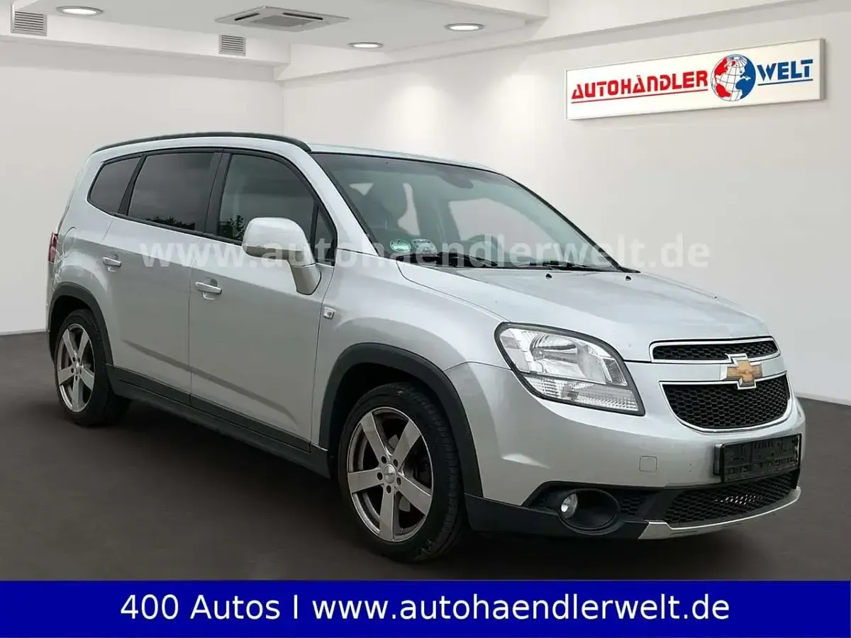 Gebraucht Chevrolet Orlando LT 140 PS (102 kW) 2012 Silber Van / Kleinbus