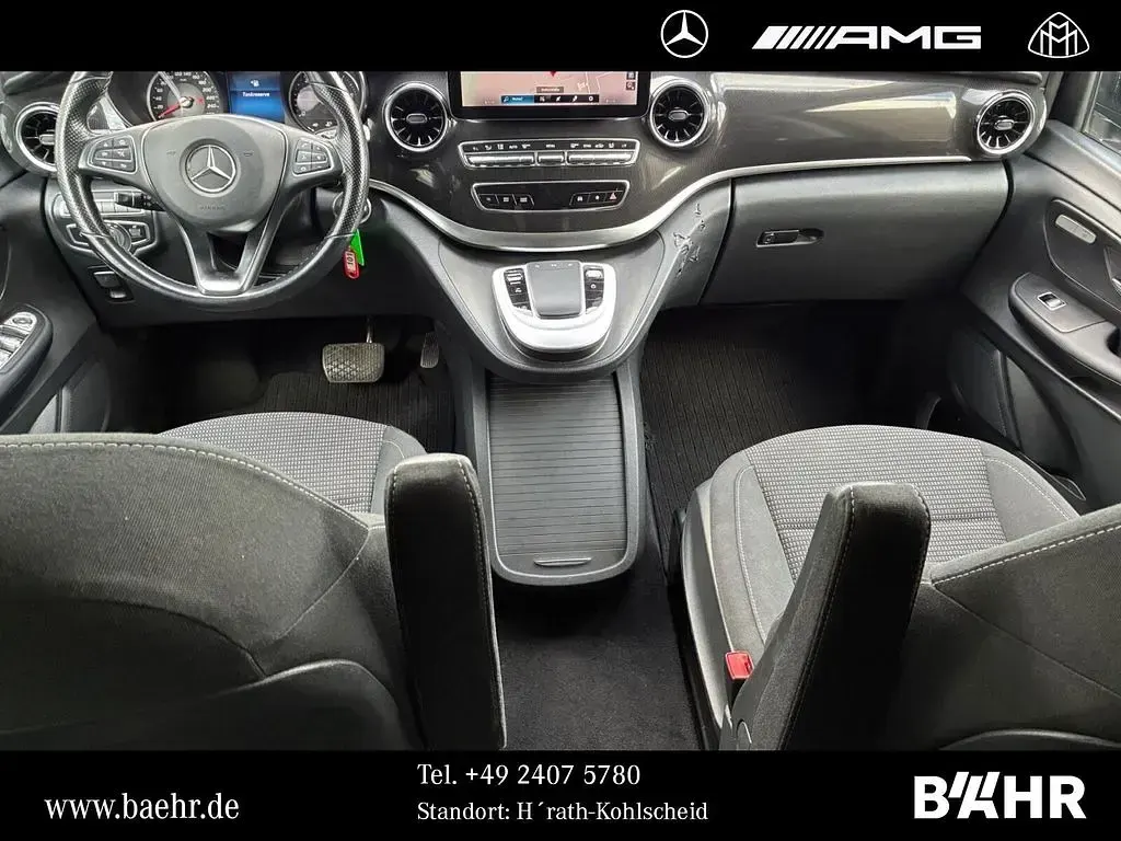Gebraucht Mercedes V220 163 PS (119 kW) 2022 Grau Van / Kleinbus