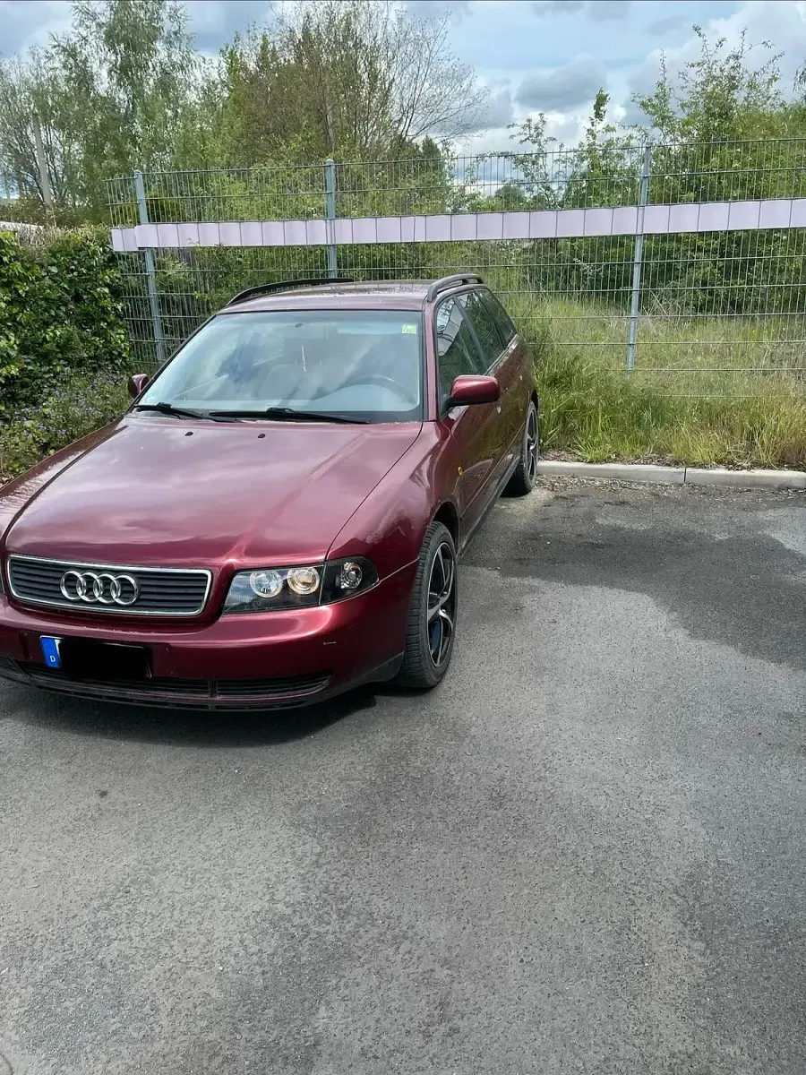 Gebraucht Audi A4 125 PS (91 kW) 1998 Rot Kombi