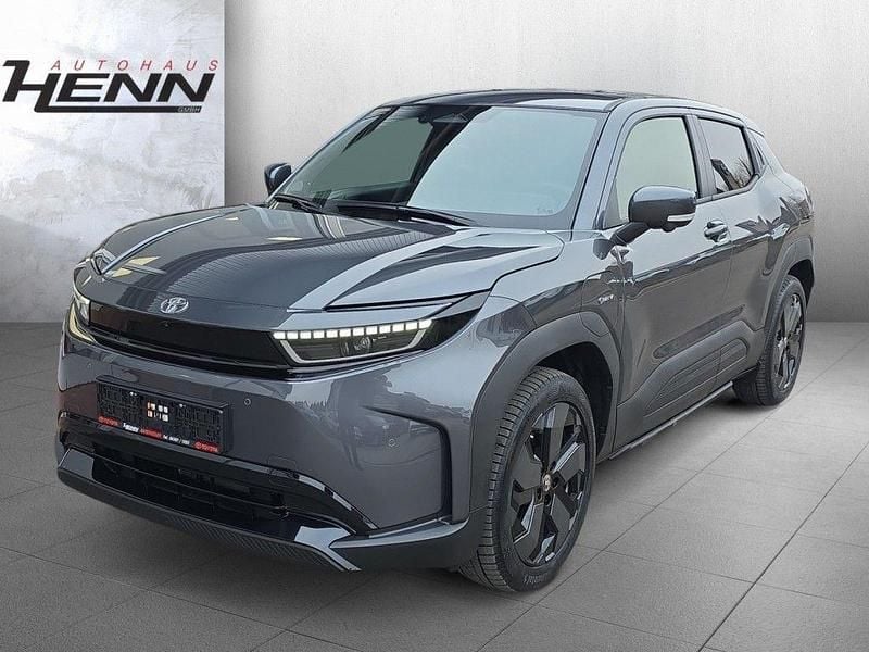 Grau Gebraucht 2026 Toyota Urban Cruiser Lounge SUV | 41.130 € - Bild 1/4