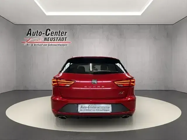 Używany Seat Leon ST CUPRA 301 KM (221 kW) 2017 Czerwony Kombi