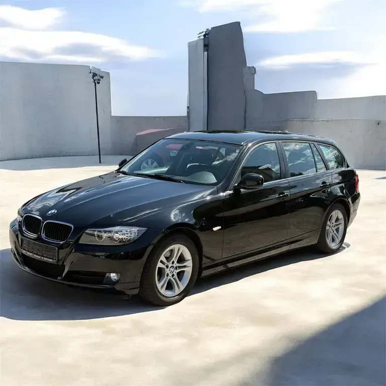 Gebraucht BMW 318 Sport Line 143 PS (105 kW) 2012 Schwarz Kombi
