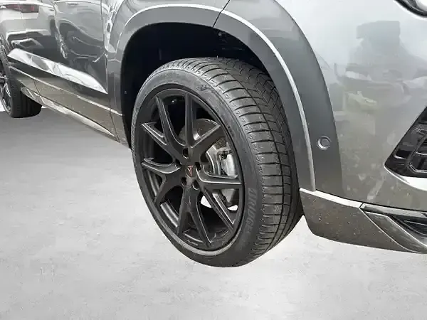 Neu Cupra Ateca 190 PS (139 kW) 2026 Grau SUV