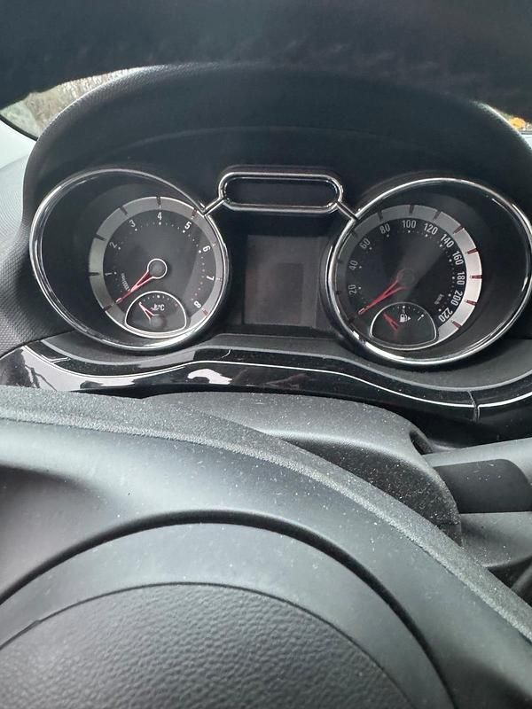 Gebraucht Opel Adam Slam 101 PS (74 kW) 2013 Weiß Kleinwagen