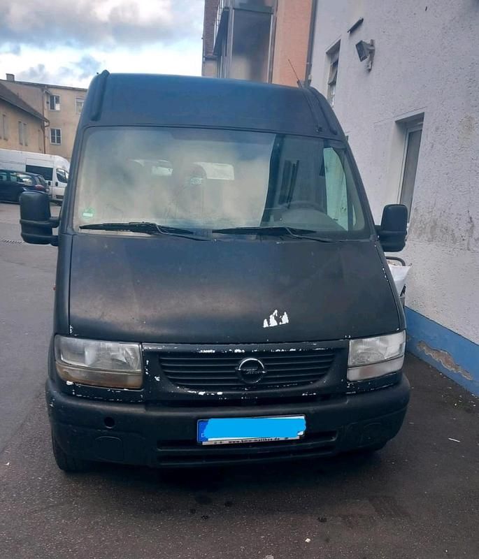 Schwarz Gebraucht 2001 Opel Movano Van | 2.500 € (Superpreis) - Bild 1/4