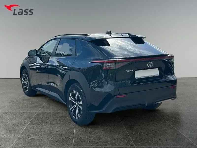 Gebraucht Toyota bZ4X Basis 150 kW (204 PS) 2023 Onyxschwarz SUV