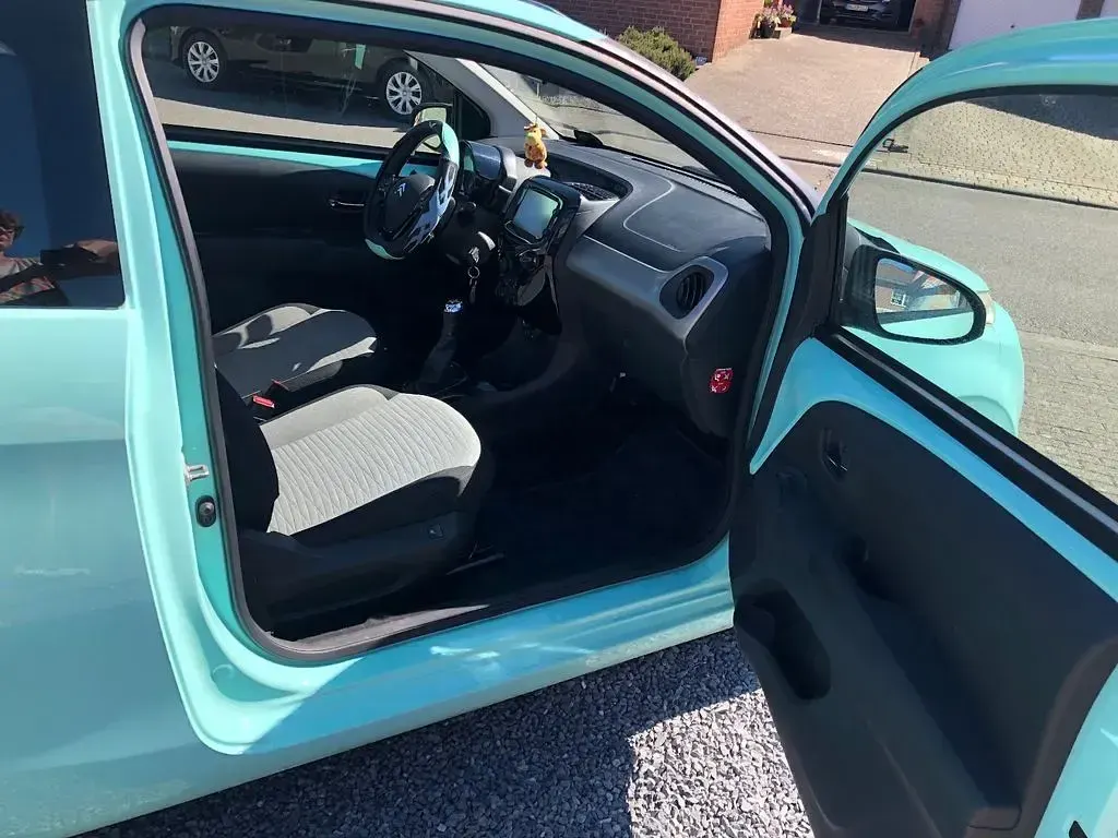 Gebraucht Citroën C1 PureTech 82 PS (60 kW) 2017 Grün Kleinwagen