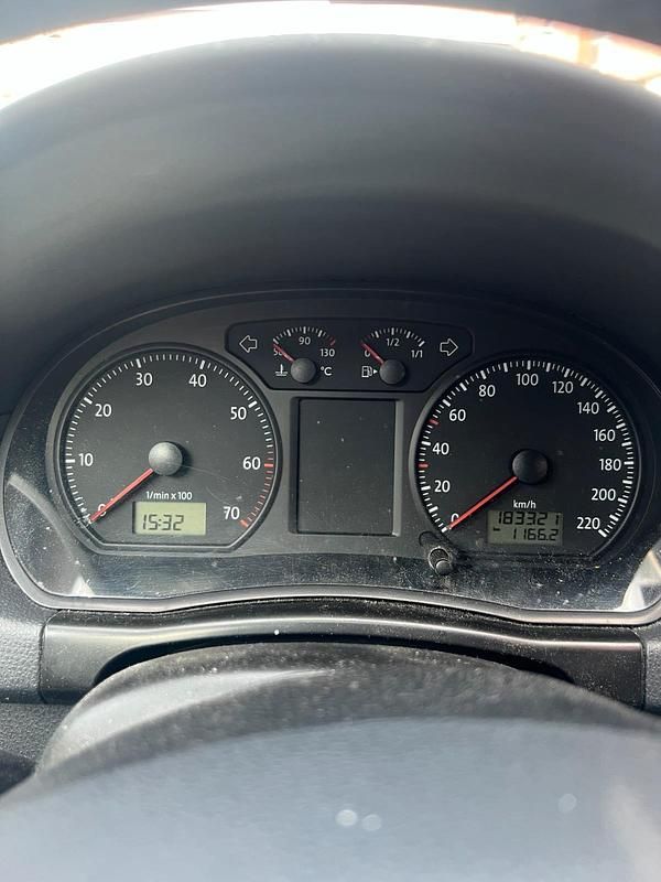 Gebraucht VW Polo 56 PS (41 kW) 2006 Schwarz Kleinwagen