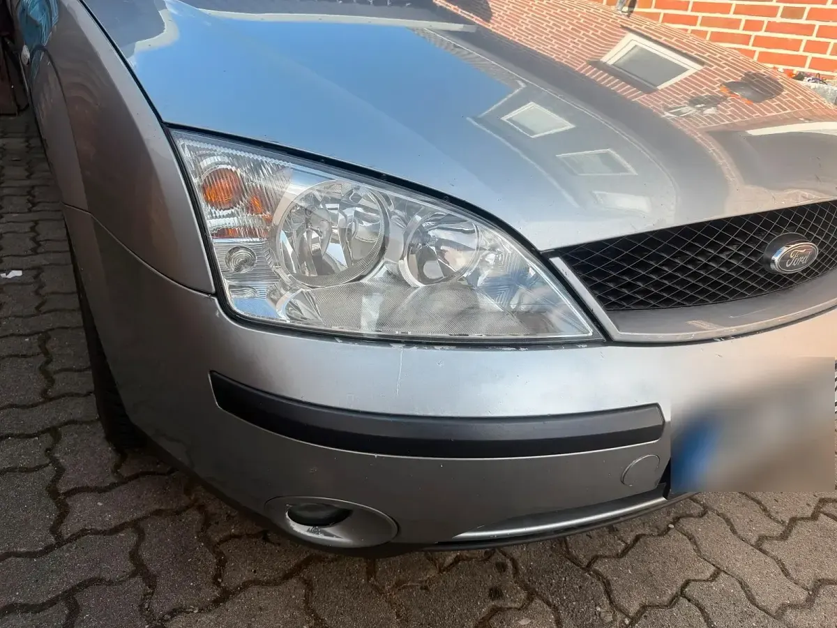 Gebraucht Ford Mondeo 115 PS (84 kW) 2003 Silber Kombi