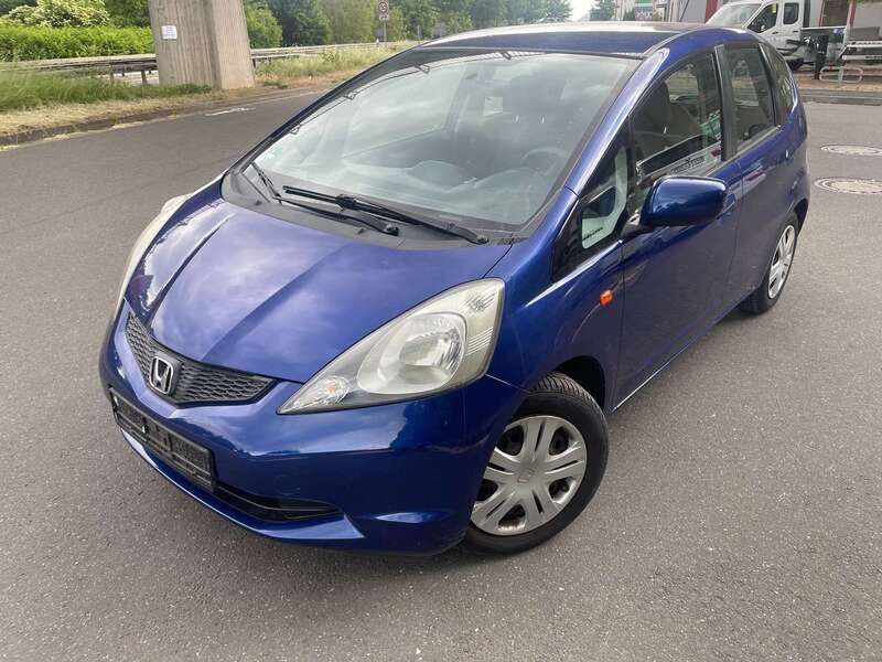 Deep saphire blue p. Gebraucht 2010 Honda Jazz Trend Kleinwagen | 5.775 € (Fairer Preis) - Bild 1/4