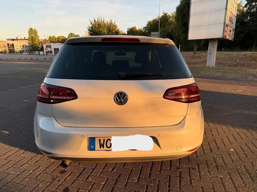 Gebraucht VW Golf VII Comfortline 105 PS (77 kW) 2013 Weiß Limousine