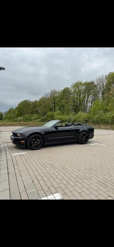Gebraucht Ford Mustang 309 PS (227 kW) 2012 Schwarz Cabrio