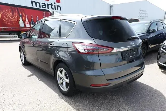 Gebraucht Ford S-MAX Titanium 160 PS (117 kW) 2018 Magneticgrau metallic magneticgrau metallic Van / Kleinbus