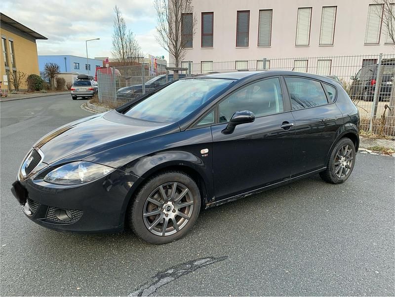 Schwarz Gebraucht 2008 Seat Leon Limousine | 1.999 € (Fairer Preis) - Bild 1/4