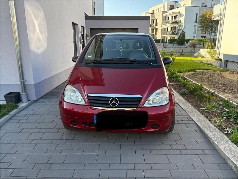 Rot Gebraucht 2000 Mercedes A140 Kleinwagen | 1.750 € - Bild 1/4