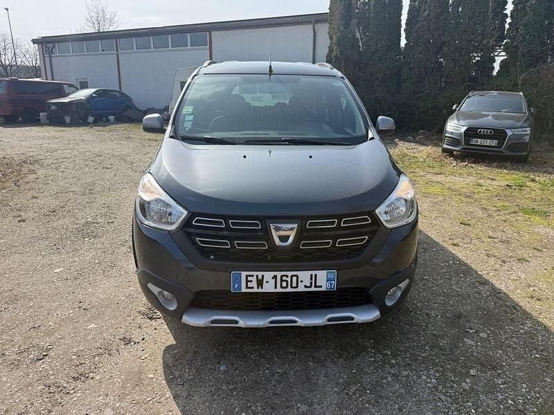 Gebraucht Dacia Lodgy Stepway 109 PS (80 kW) 2018 Grau Van / Kleinbus