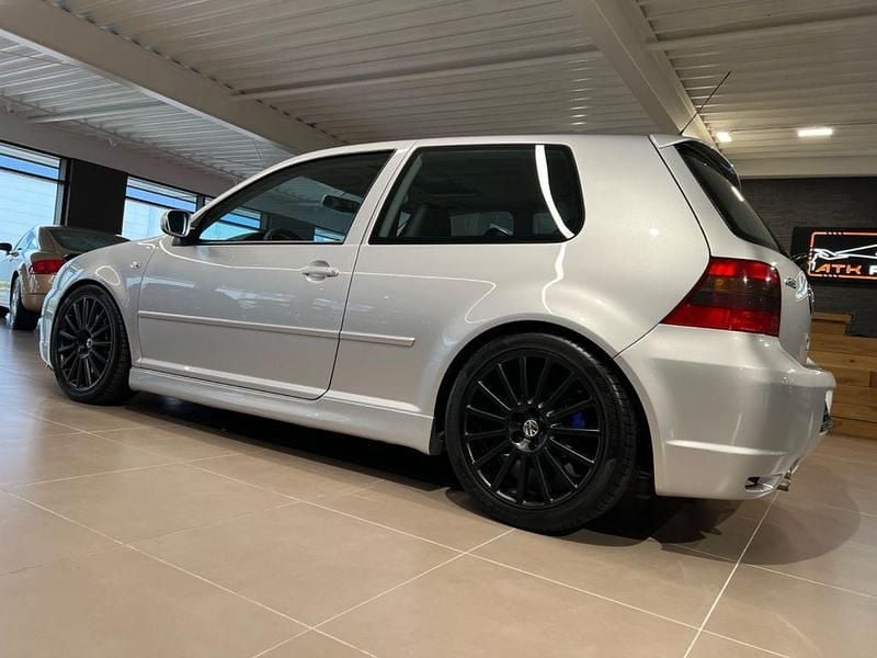 Occasion VW Golf IV R 241 ch (177 kW) 2003 Argent Berline