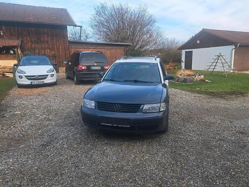 Gebraucht VW Passat 193 PS (141 kW) 1998 Weiß Kombi