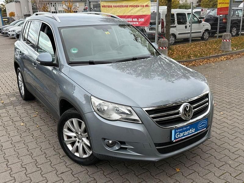 Mountain grey metallic Gebraucht 2009 VW Tiguan Sportline SUV | 5.980 € (Fairer Preis) - Bild 1/4