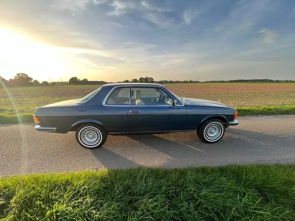 Gebraucht Mercedes 280 185 PS (136 kW) 1980 Blau Coupé