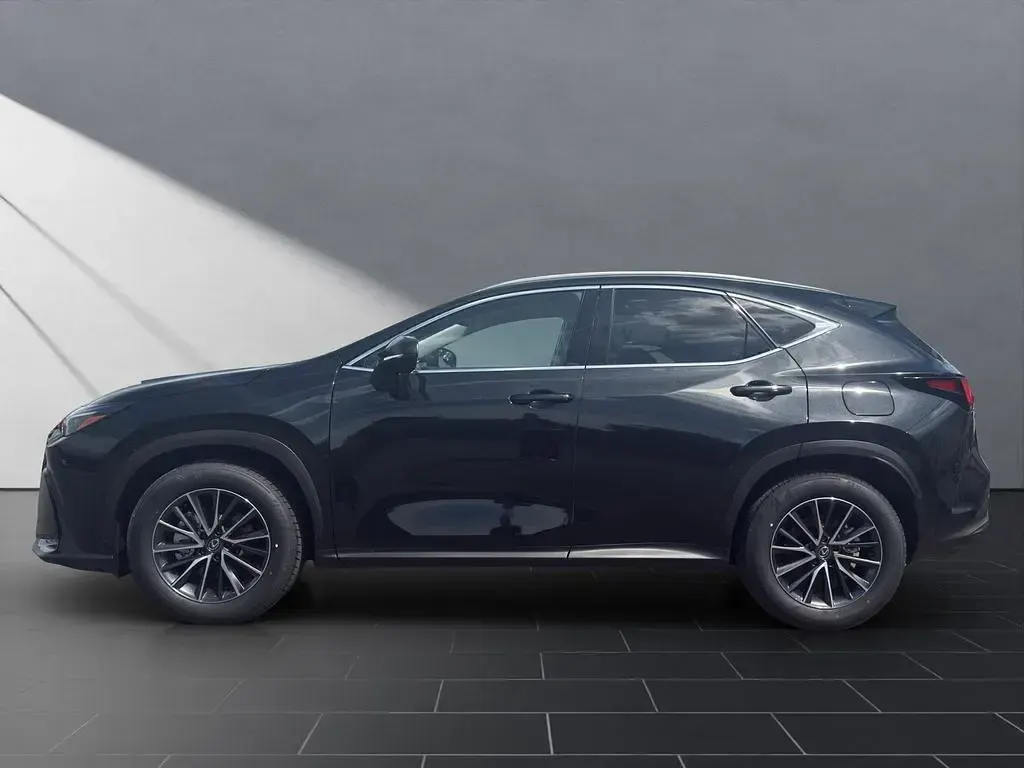 Neu Lexus NX350h Executive Line 243 PS (178 kW) 2025 Grün SUV
