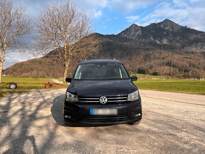 Gebraucht VW Caddy Comfortline 125 PS (91 kW) 2015 Blau Van / Kleinbus