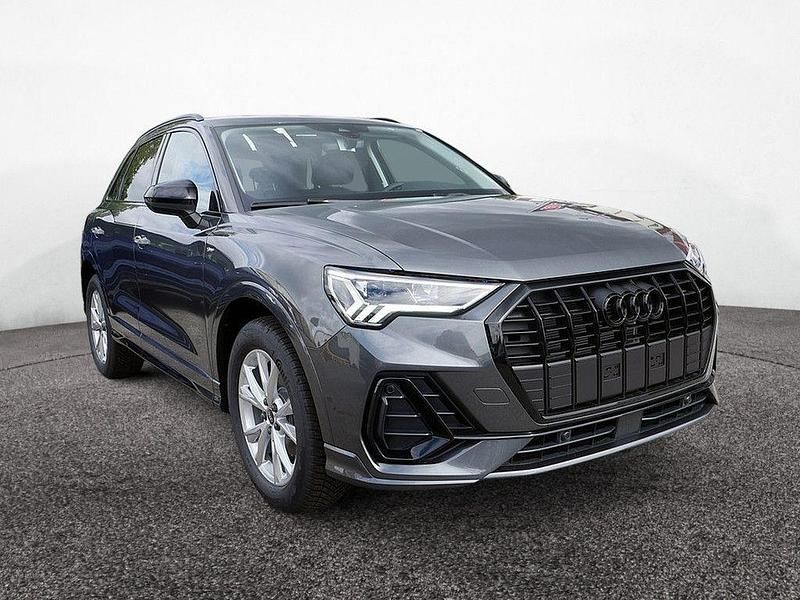 Neu Audi Q3 S-Line 150 PS (110 kW) 2025 Grau SUV