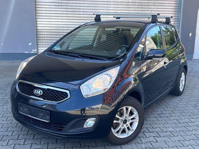 Schwarz Gebraucht 2014 Kia Venga FIFA World Cup Edition Kleinwagen | 7.900 € (Fairer Preis) - Bild 1/4