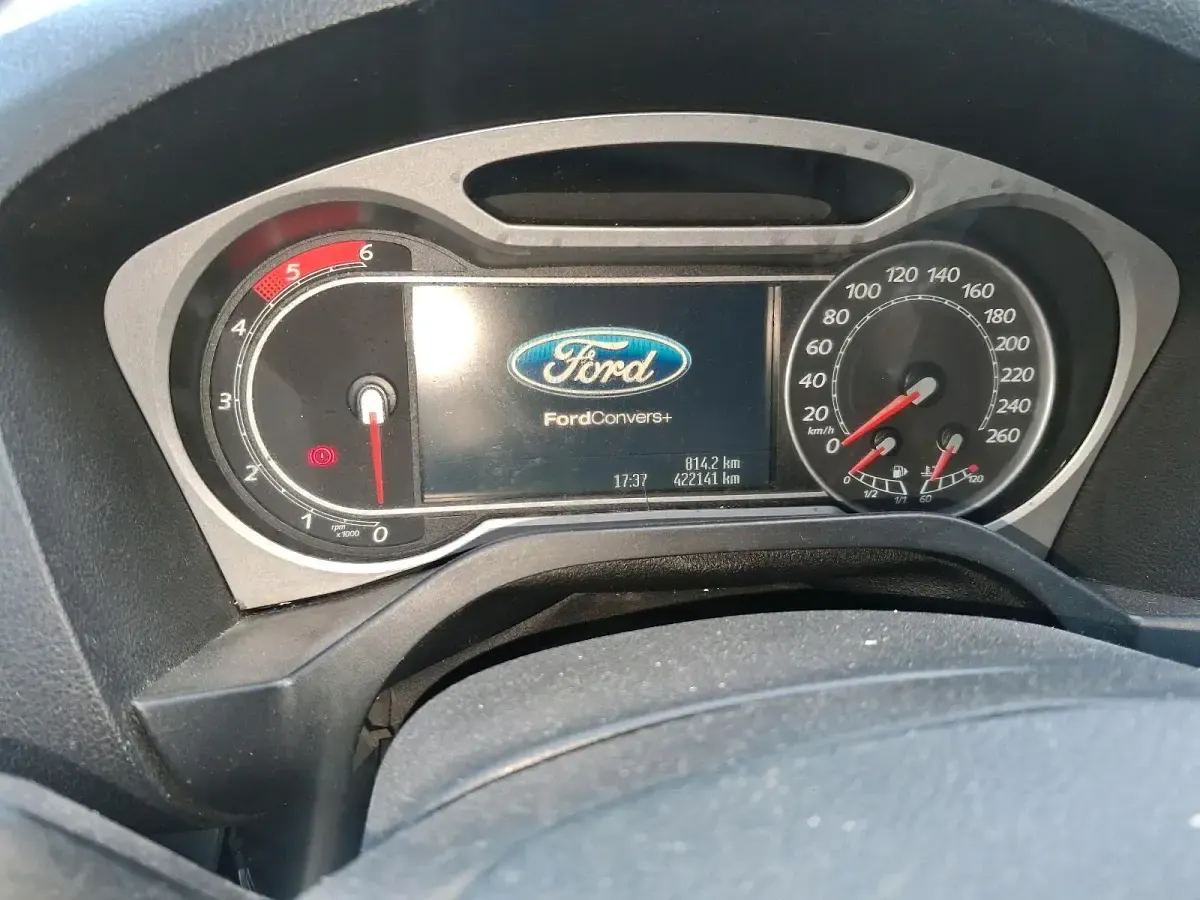 Używany Ford S-MAX S 140 KM (102 kW) 2008 Srebrny Minivan
