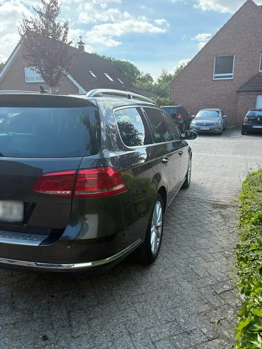 Gebraucht VW Passat 140 PS (102 kW) 2013 Braun Kombi