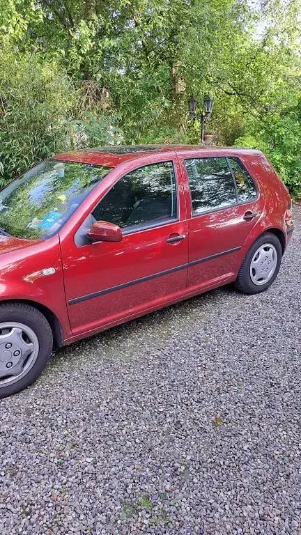 Brugt VW Golf III Basis 101 HK (74 kW) 1999 Rød Sedan