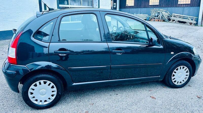 Gebraucht Citroën C3 60 PS (44 kW) 2009 Schwarz Kleinwagen