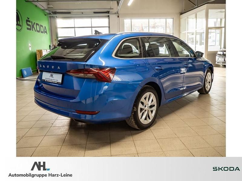 Gebraucht Skoda Octavia Style 150 PS (110 kW) 2023 Blau Kombi
