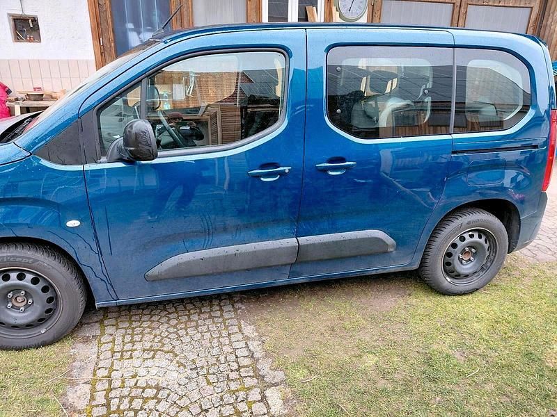 Gebraucht Opel Combo Life Edition 110 PS (80 kW) 2021 Blau Kombi