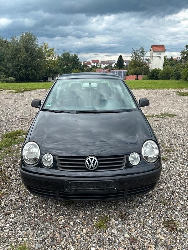Schwarz Gebraucht 2003 VW Polo Kleinwagen | 300 € (Superpreis) - Bild 1/4