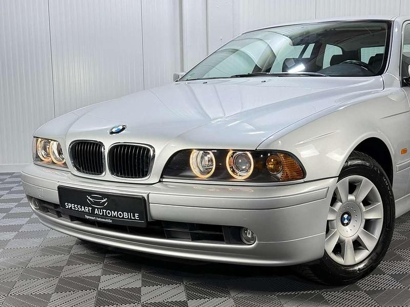 Gebraucht BMW 520 170 PS (125 kW) 2001 Silber Kombi