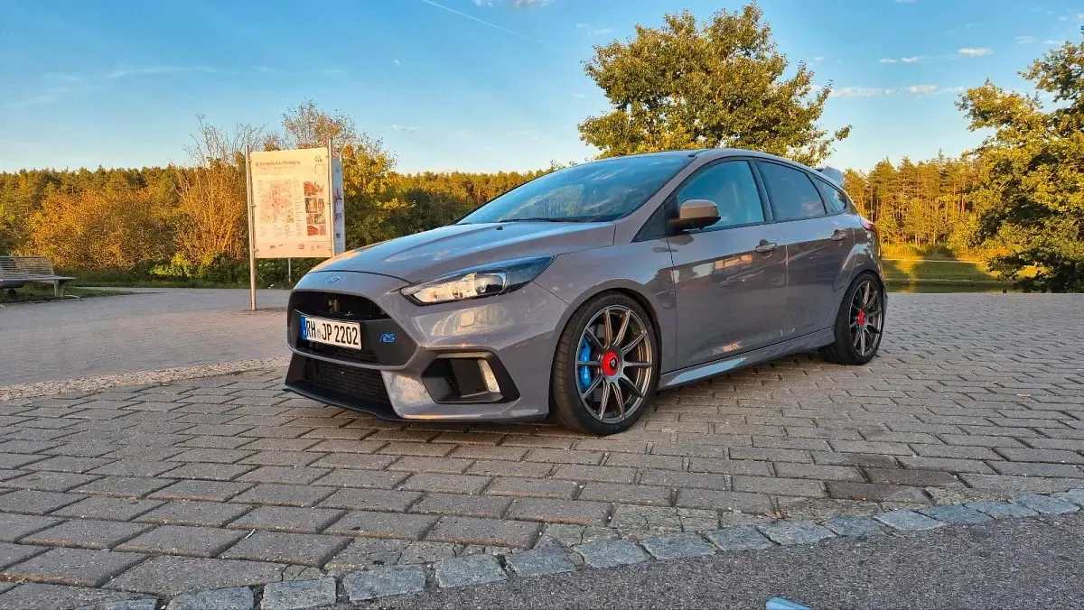 Gebraucht Ford Focus RS 350 PS (257 kW) 2017 Grau Limousine