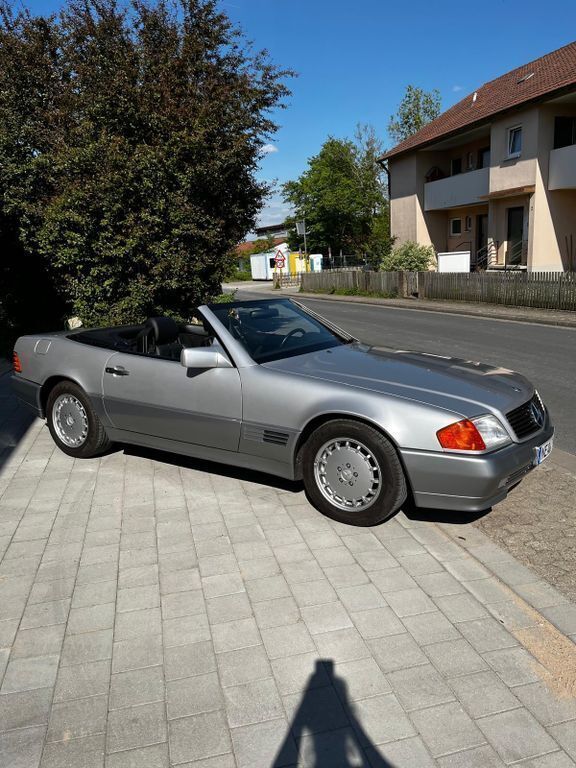 Silber Gebraucht 1993 Mercedes SL300 Cabrio | 22.000 € - Bild 1/4