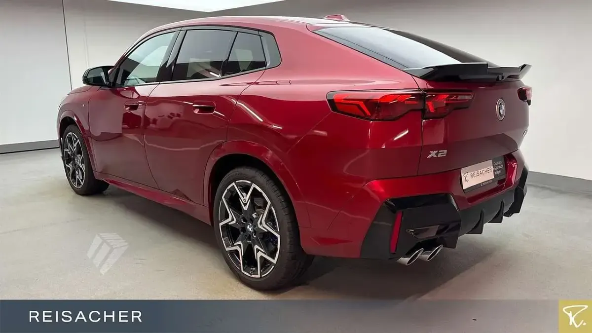 Gebraucht BMW X2 M Sport 300 PS (220 kW) 2025 Fire red metallic SUV