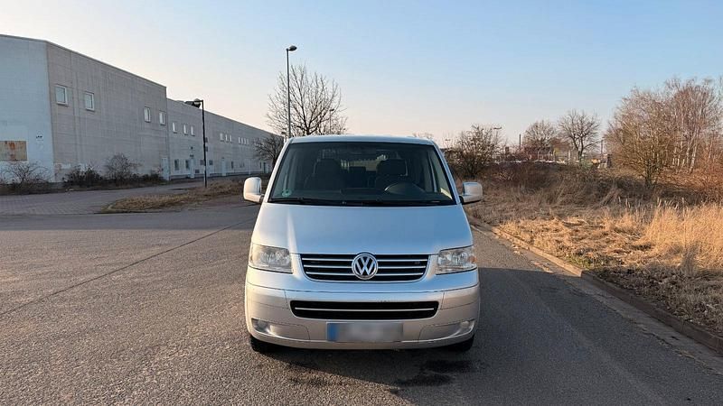 Używany VW T5 131 KM (96 kW) 2006 Srebrny Van