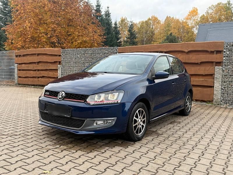 Blau Gebraucht 2009 VW Polo Limousine | 3.399 € (Etwas zu teuer) - Bild 1/4