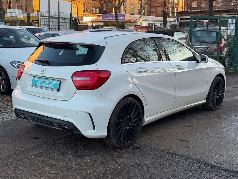 Gebraucht Mercedes A250 AMG 211 PS (155 kW) 2015 Calcitweiss  unilack Limousine