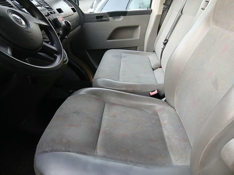 Gebraucht VW T5 84 PS (61 kW) 2008 Weiß Van