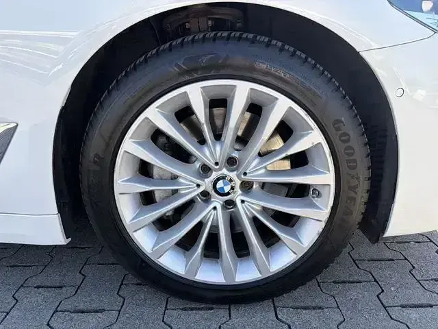 Gebraucht BMW 530 Luxury Line 265 PS (194 kW) 2019 Weiß Kombi