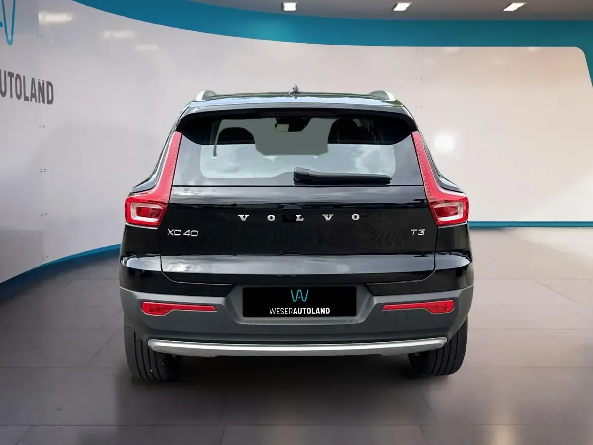 Gebraucht Volvo XC40 163 PS (119 kW) 2021 Black solid "stone" / solid SUV